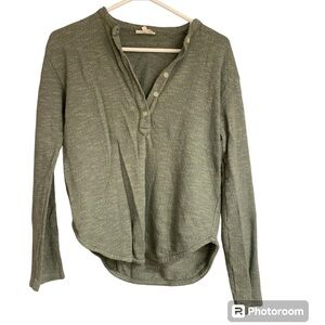 Lou & Grey small green top, long sleeve button down